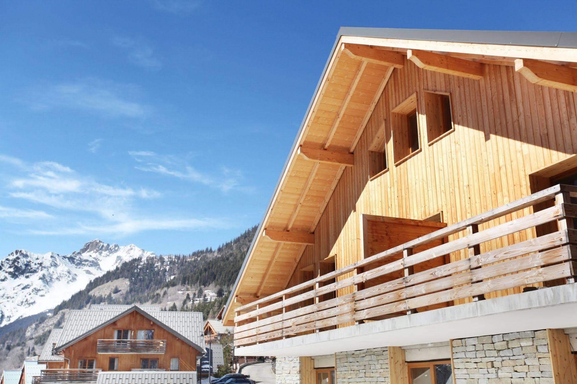 Résidence Odalys Le Crystal Blanc Vaujany Esterno foto